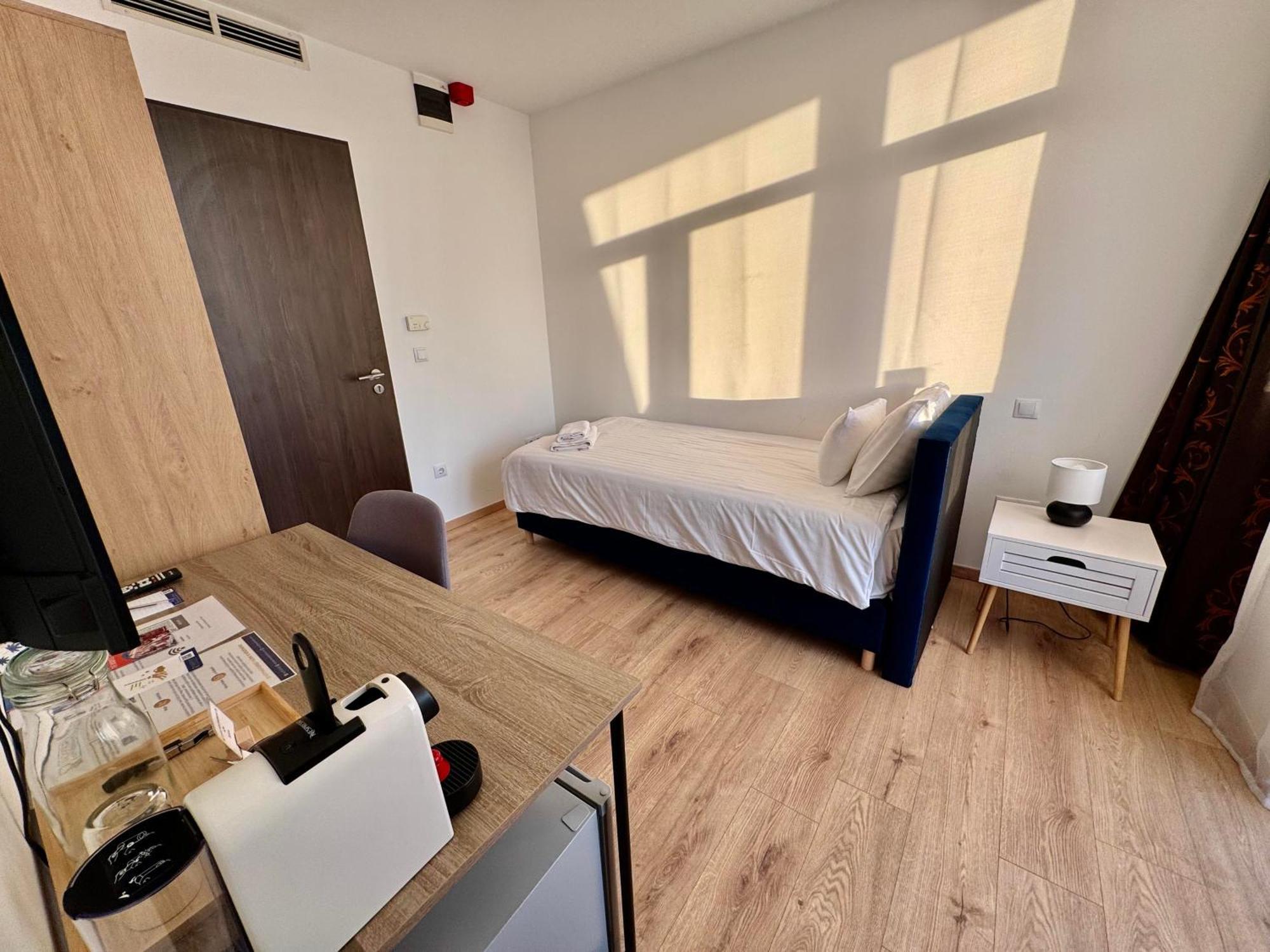 Rooftop City Residence With Deep Garage บูดาเปสต์ ภายนอก รูปภาพ