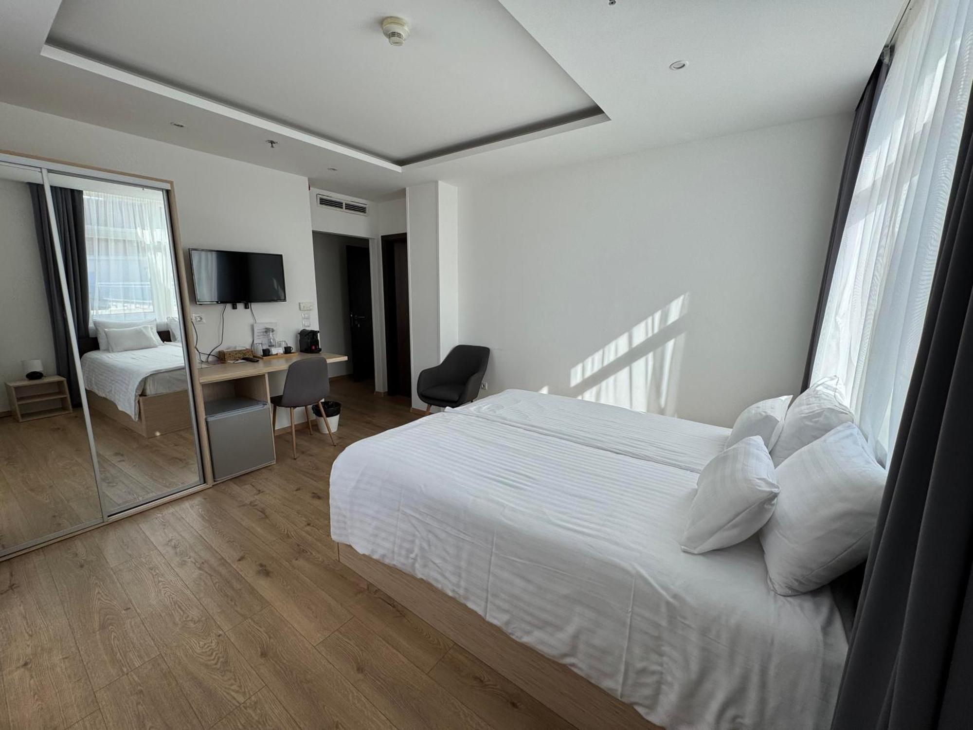Rooftop City Residence With Deep Garage บูดาเปสต์ ภายนอก รูปภาพ