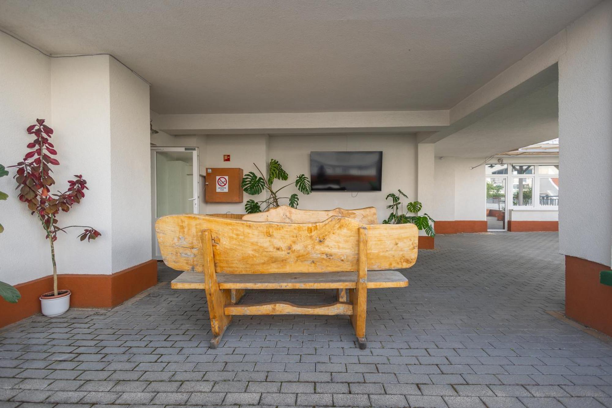 Rooftop City Residence With Deep Garage บูดาเปสต์ ภายนอก รูปภาพ